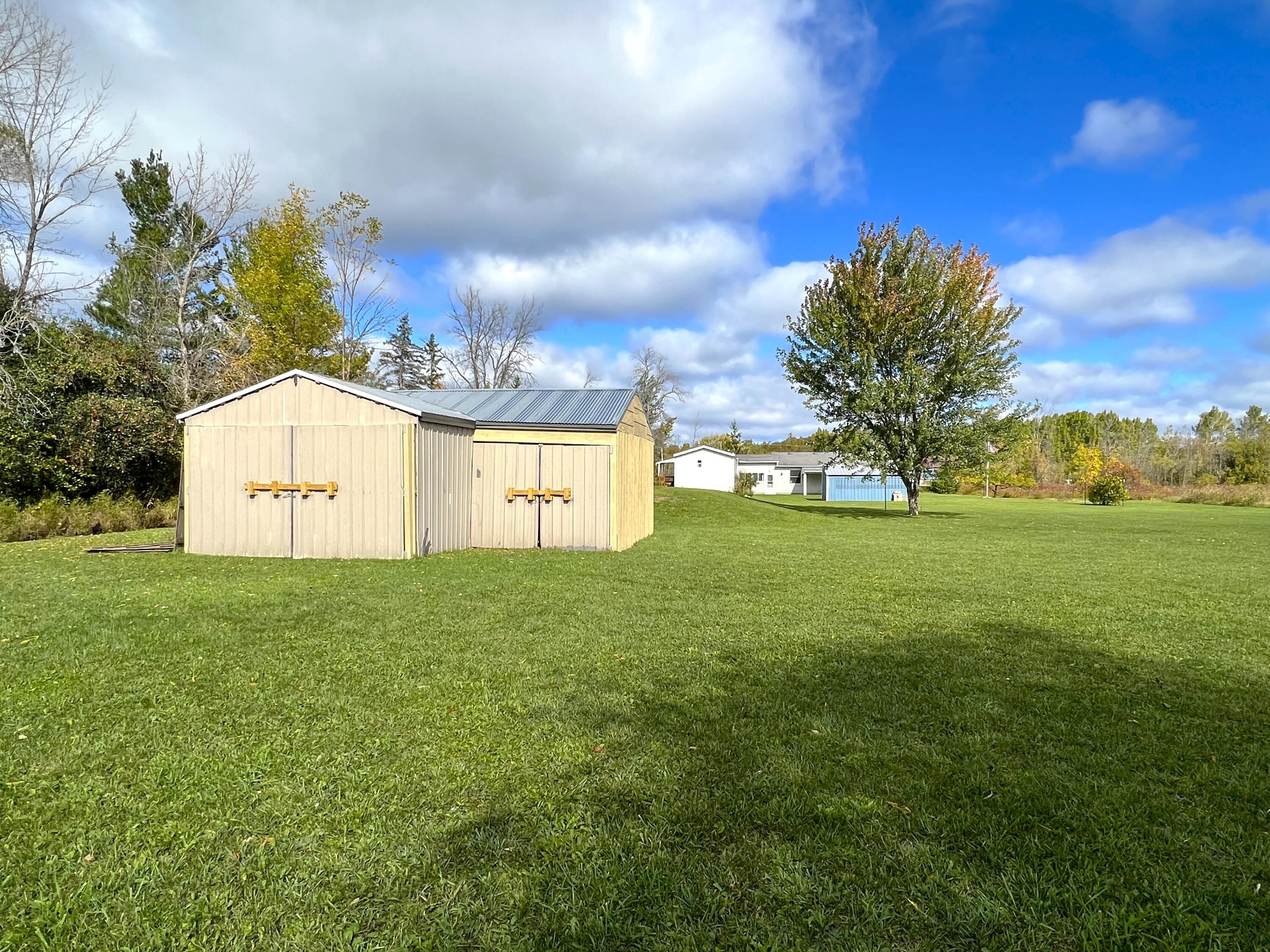 635 North Old Mackinaw Road Cheboygan, MI 49721 - Photo 29 of 33 Gallery Image 29