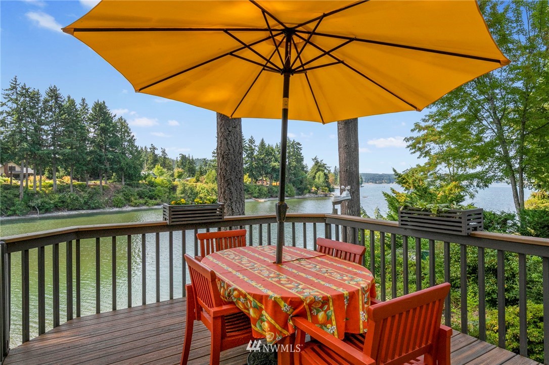 16371 Pearson Point Road Northeast Poulsbo, WA 98370 - Photo 14 of 37 Gallery Image 14