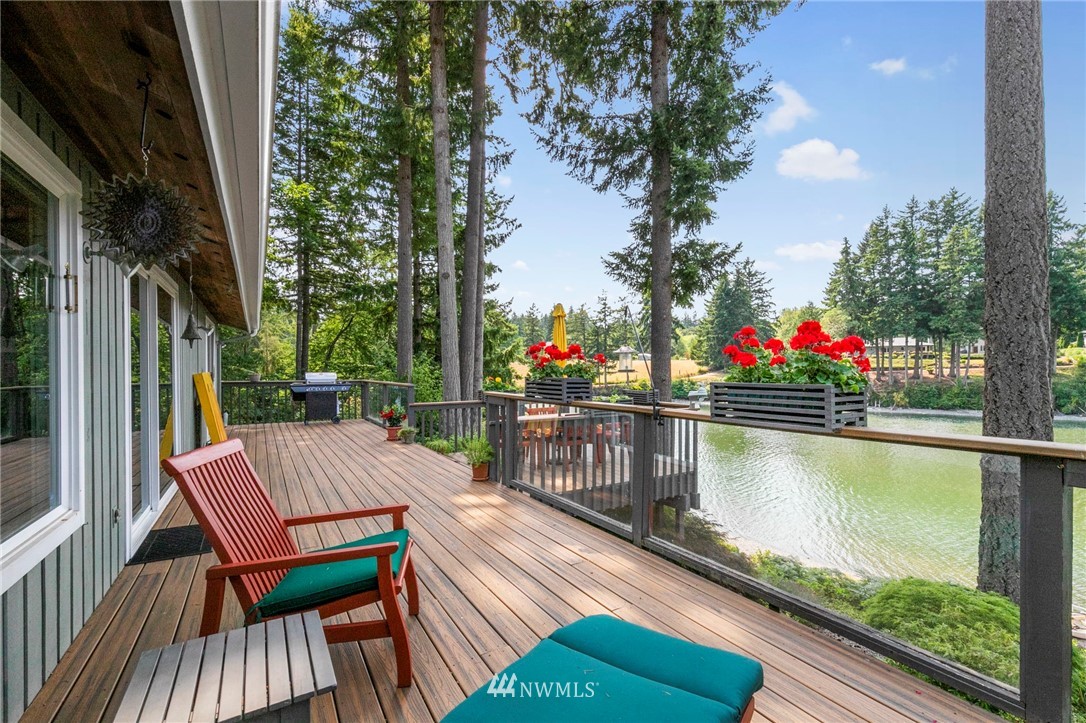 16371 Pearson Point Road Northeast Poulsbo, WA 98370 - Photo 15 of 37 Gallery Image 15