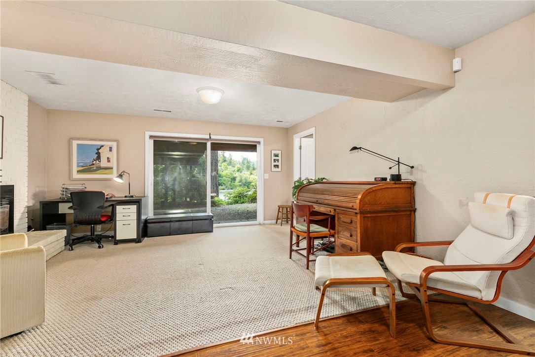 16371 Pearson Point Road Northeast Poulsbo, WA 98370 - Photo 21 of 37 Gallery Image 21