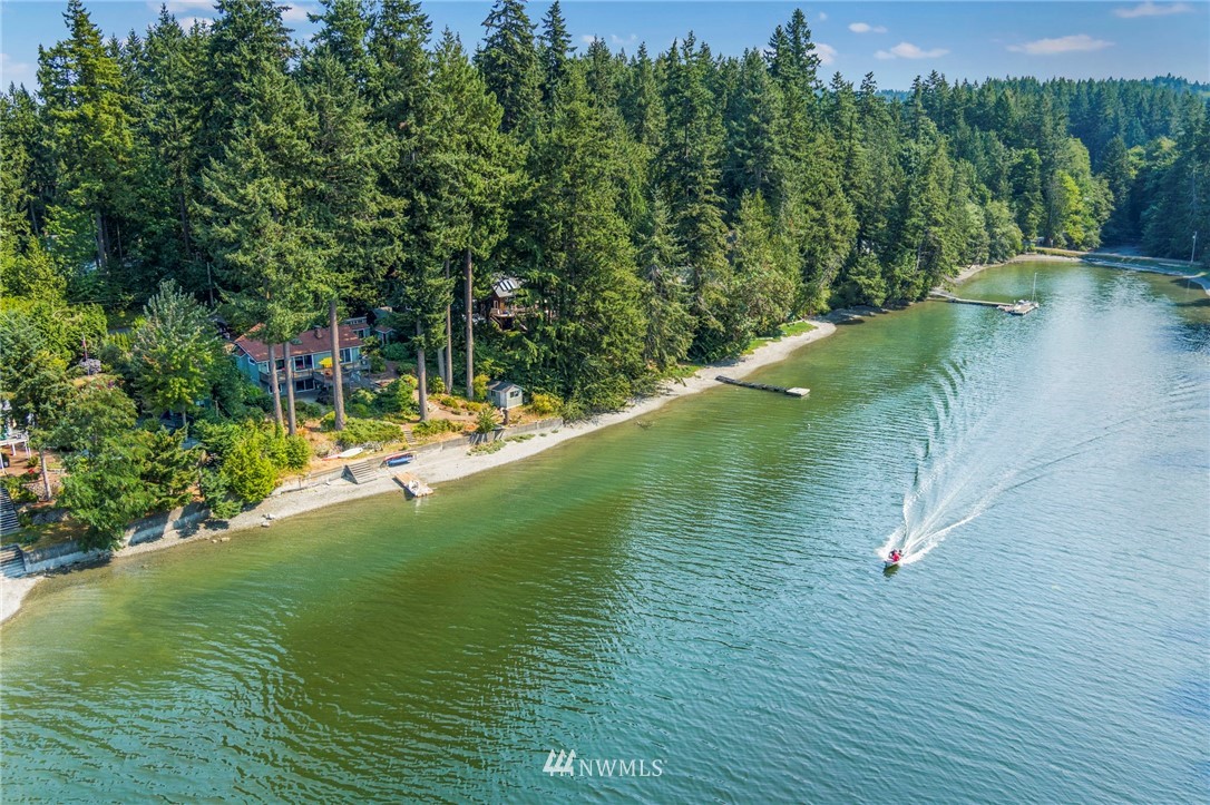 16371 Pearson Point Road Northeast Poulsbo, WA 98370 - Photo 35 of 37 Gallery Image 35