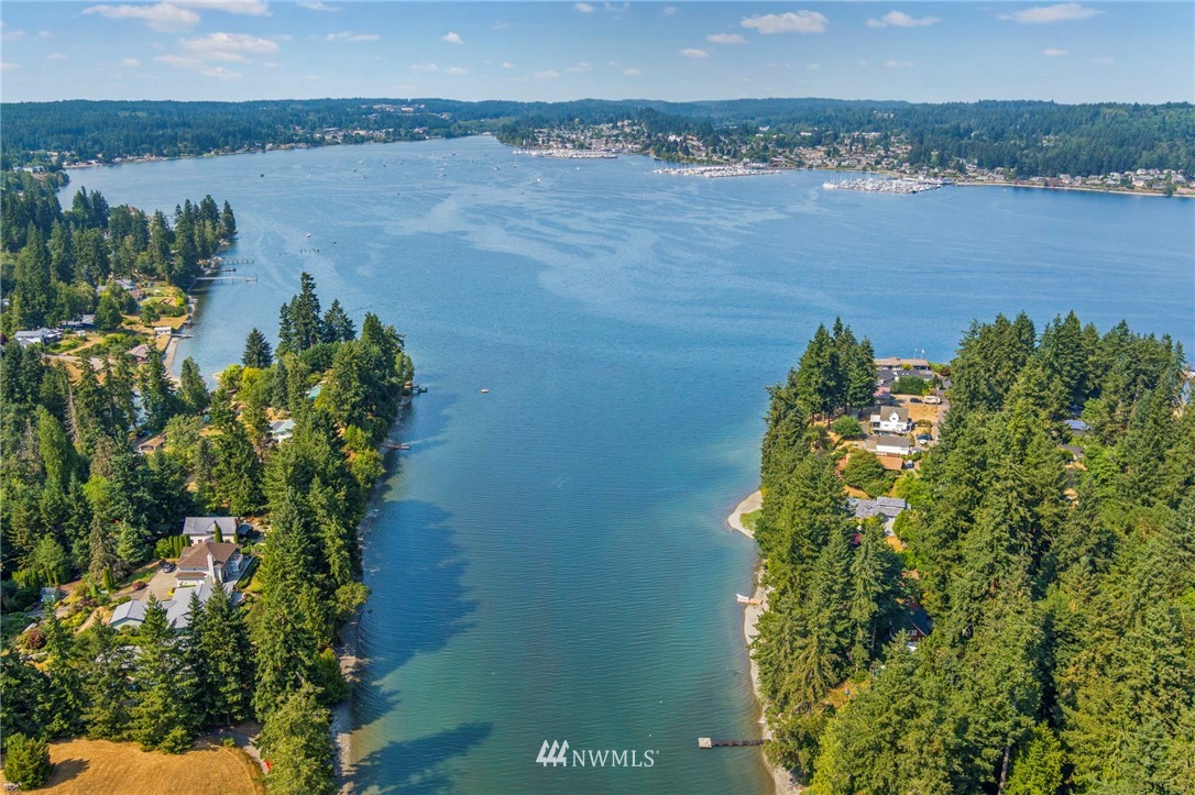 16371 Pearson Point Road Northeast Poulsbo, WA 98370 - Photo 36 of 37 Gallery Image 36