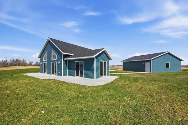 $559,000 | 17196 Boyer Lake Rd Lake Park, Audubon, MN 56511