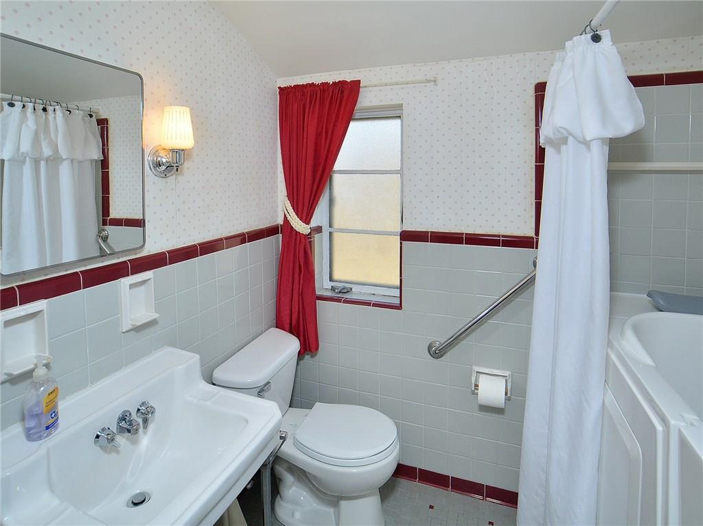 152 Spring Grove Road Penn Hills, PA 15235 - Photo 16 of 19 Gallery Image 16