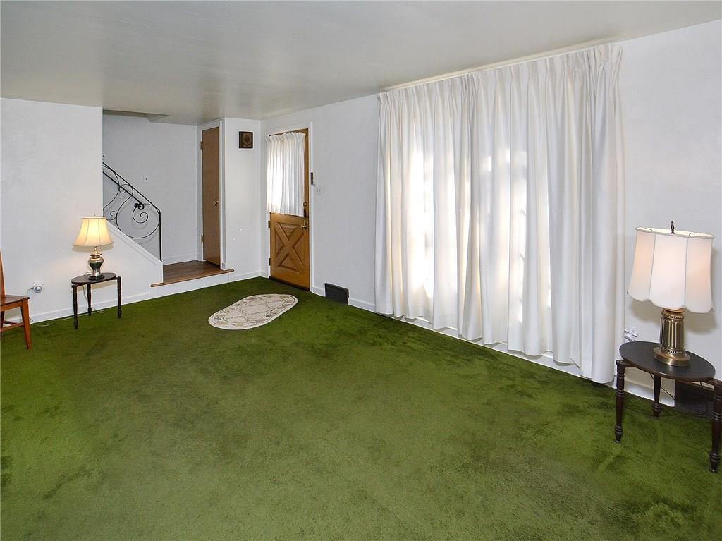 152 Spring Grove Road Penn Hills, PA 15235 - Photo 6 of 19 Gallery Image 6