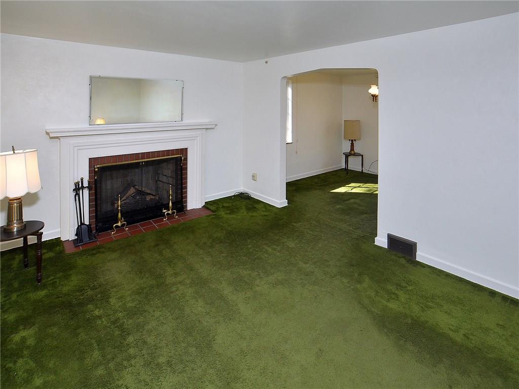 152 Spring Grove Road Penn Hills, PA 15235 - Photo 8 of 19 Gallery Image 8
