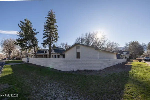 $1,495,000 | 402 West Robinson Street, Carson City, NV 89703