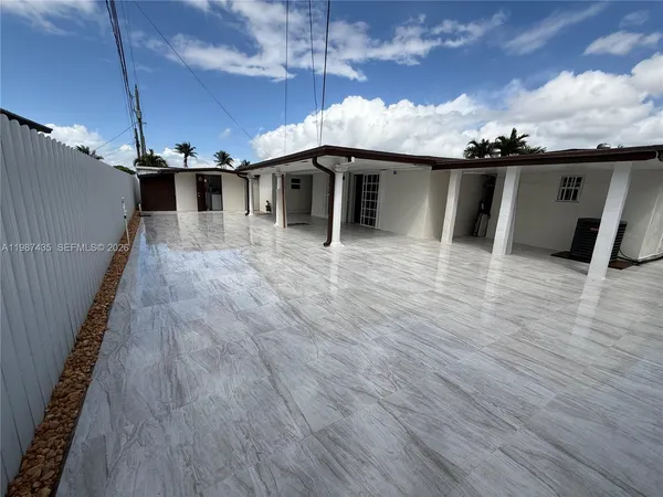 $3,800 | 11602 Northwest 58th Avenue, Hialeah, FL 33012