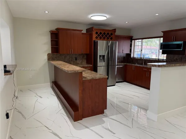 $3,800 | 11602 Northwest 58th Avenue, Hialeah, FL 33012