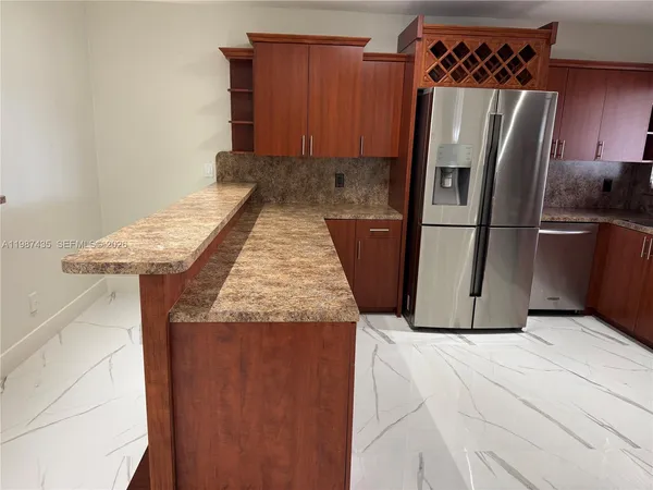 $3,800 | 11602 Northwest 58th Avenue, Hialeah, FL 33012