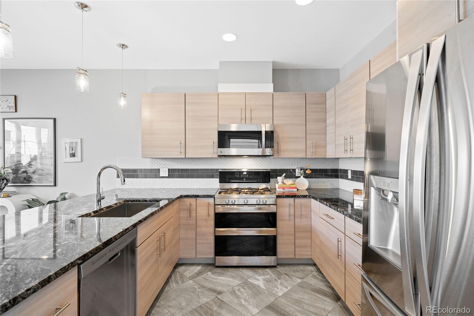 2438 Ames Street Edgewater, CO 80214 - Photo 11 of 49