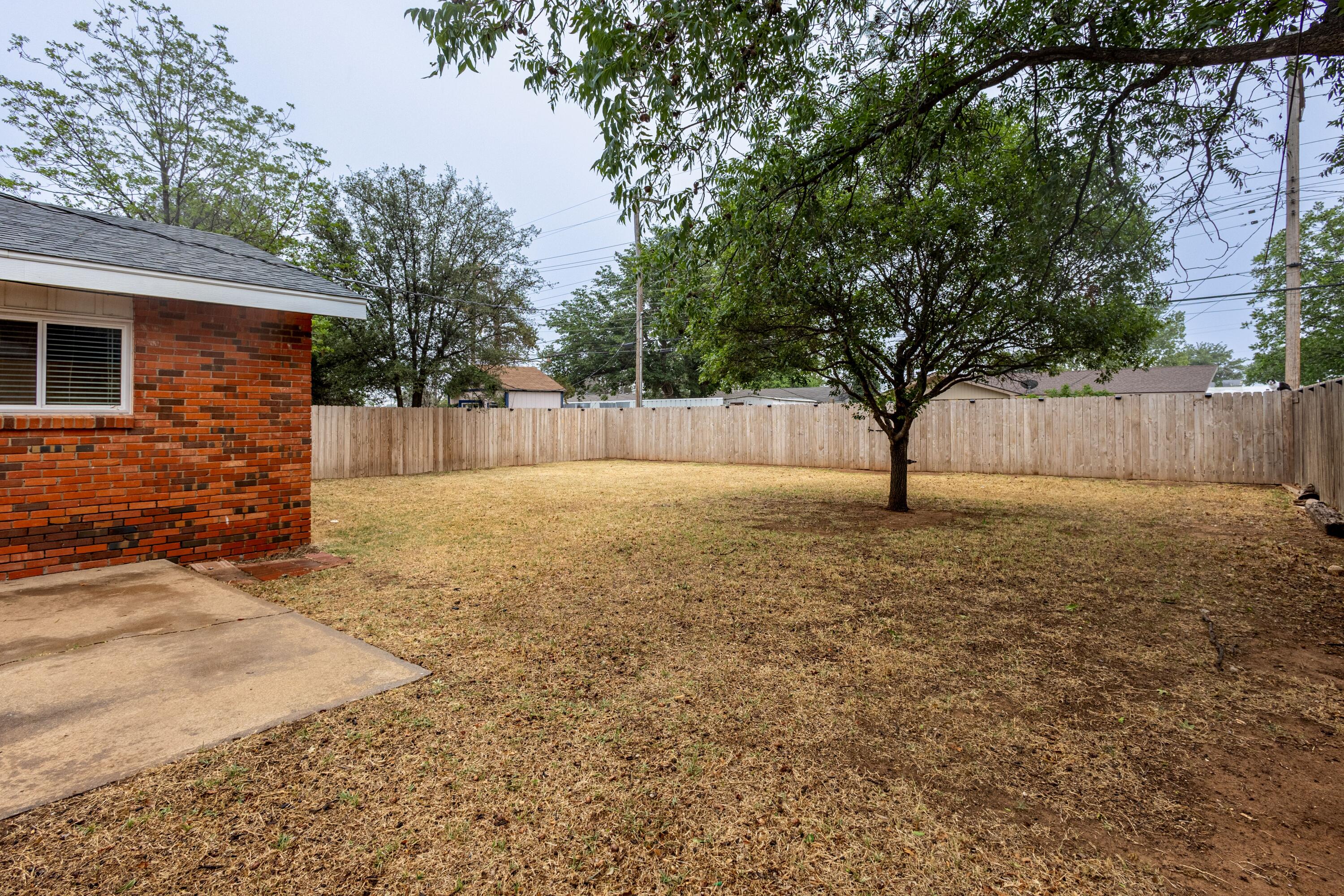 2107 57th Street Lubbock, TX 79412 - Photo 25 of 27 ELA_Lubbock TX Property_2026-25