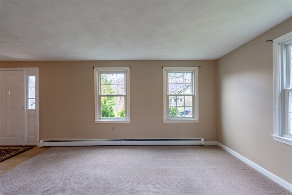 15 Mansfield Road Middleton, MA 01949 - Photo 11 of 42 an empty room with a window