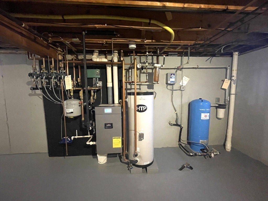 15 Mansfield Road Middleton, MA 01949 - Photo 32 of 42 a view of a room with gym equipment