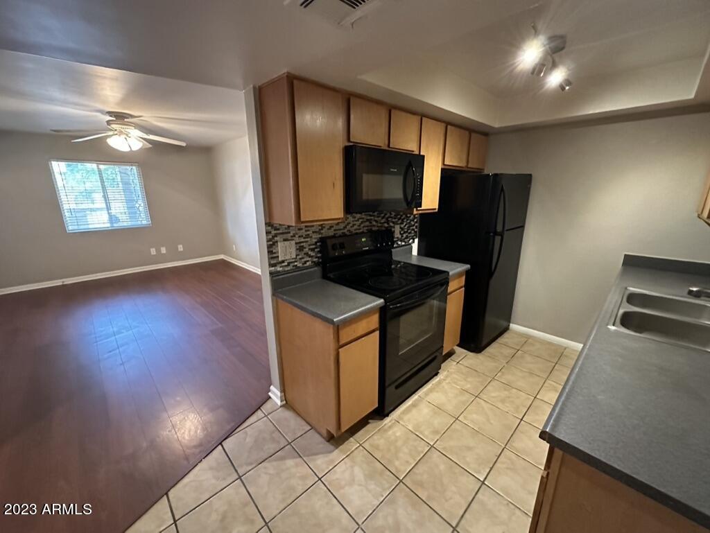 1336 East Mountain View Road, Unit 110 Phoenix, AZ 85020 - Photo 6 of 9 5012FC54-2CA6-4086-9145-F5596F062350_1_1
