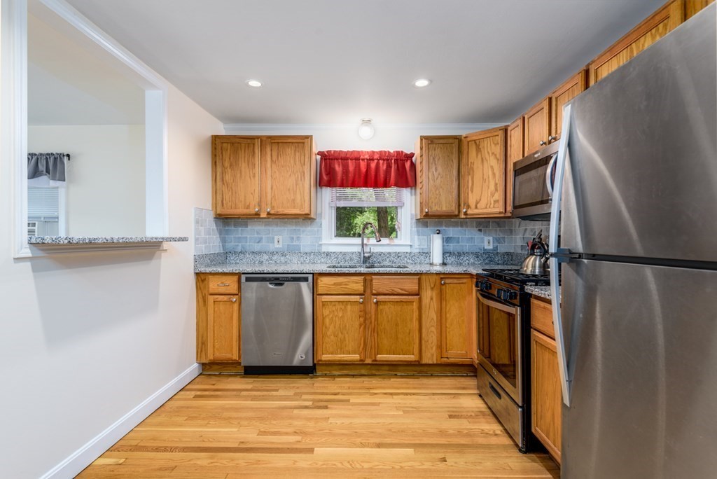 82 Whitehall Road Amesbury, MA 01913 - Photo 18 of 30 Gallery Image 18