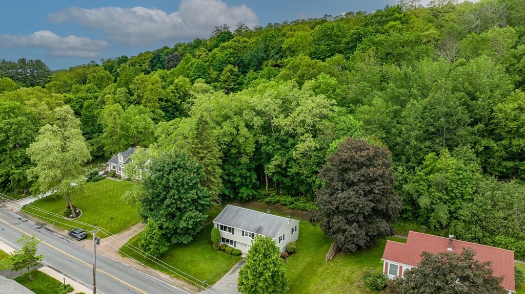 82 Whitehall Road Amesbury, MA 01913 - Photo 27 of 30 Gallery Image 27