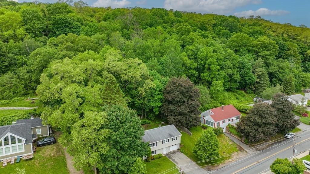 82 Whitehall Road Amesbury, MA 01913 - Photo 28 of 30 Gallery Image 28