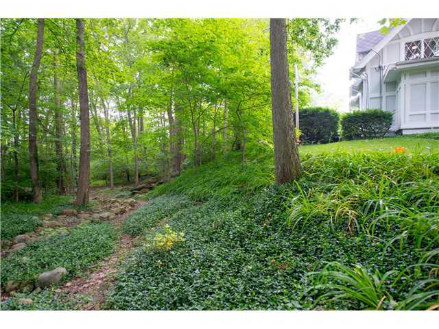 1600 Roxbury Road Columbus, OH 43212 - Photo 6 of 25