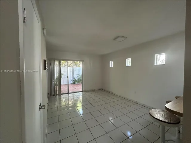 $3,100 | 3605 Southwest 17th Street, Unit 3605, Miami, FL 33145