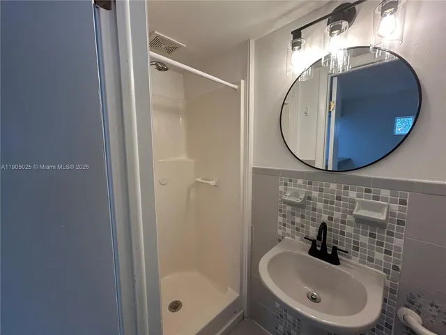 $3,100 | 3605 Southwest 17th Street, Unit 3605, Miami, FL 33145