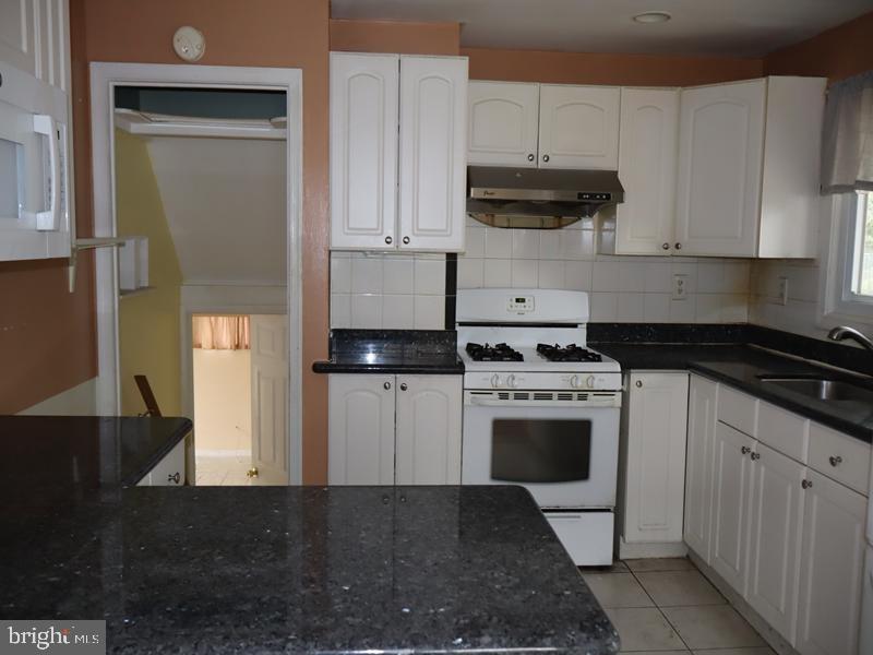 1438 Doris Road Abington, PA 19001 - Photo 13 of 24 Gallery Image 13