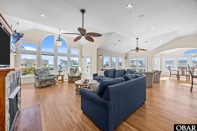 $2,345,000 | 978 Lighthouse Drive, Corolla, NC 27927