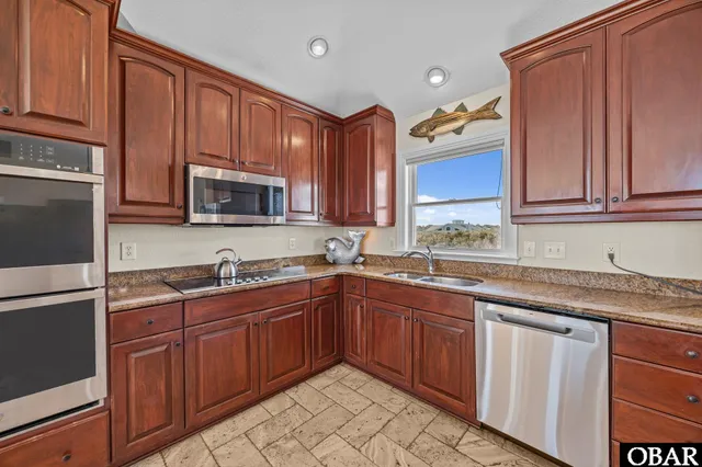 $2,345,000 | 978 Lighthouse Drive, Corolla, NC 27927