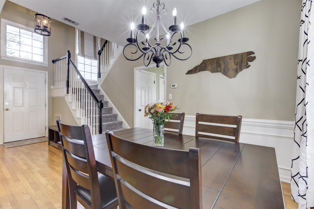 12305 Hartwick Court Raleigh, NC 27613 - Photo 7 of 30 Dining Room