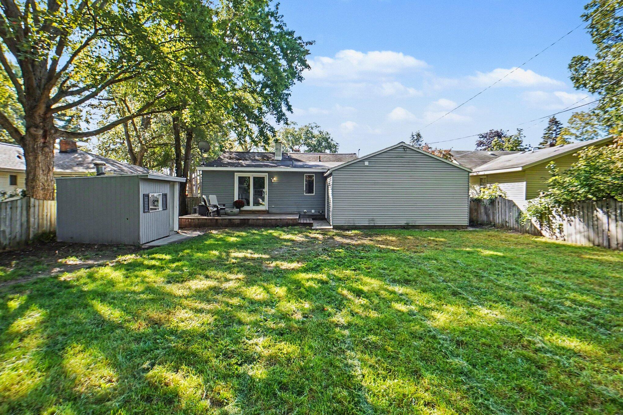 809 River Street Spring Lake, MI 49456 - Photo 28 of 28 029_file_8069