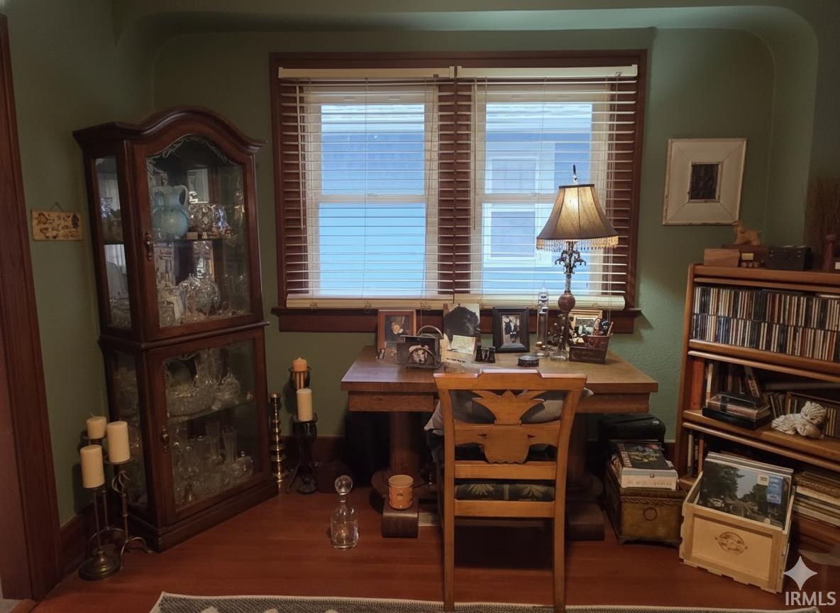 1049 Shore Drive Fort Wayne, IN 46805 - Photo 1 of 25