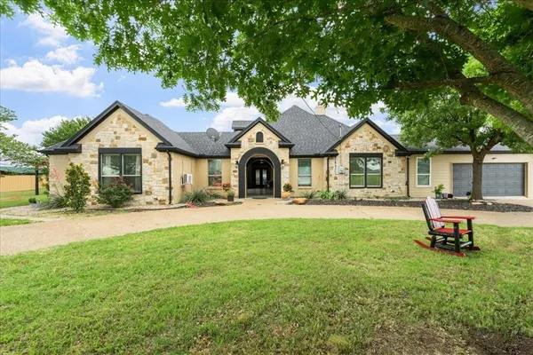 $950,000 | 3795 Farm To Market 66, Waxahachie, TX 75167