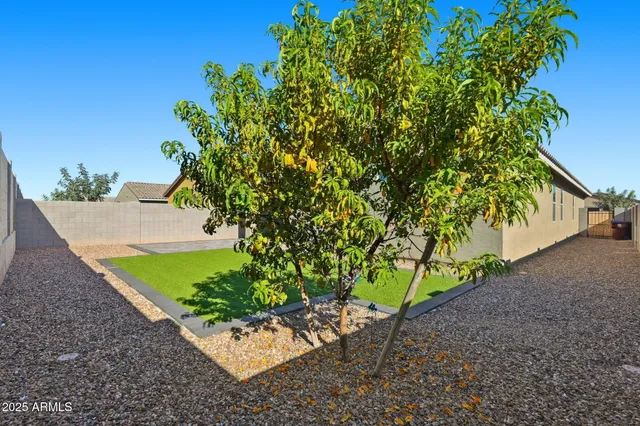 $2,295 | 4535 West Hunter Trail, San Tan Valley, AZ 85144