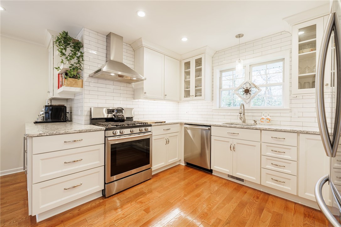 67 Schilling Lane Rochester, NY 14618 - Photo 15 of 25