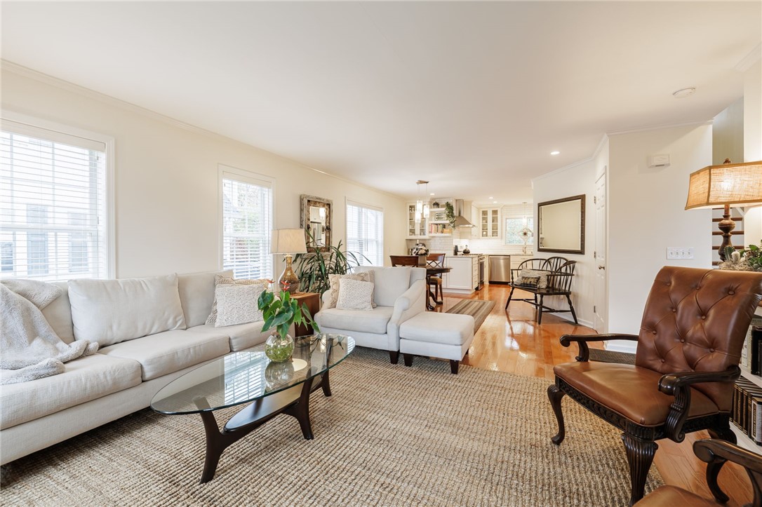 67 Schilling Lane Rochester, NY 14618 - Photo 5 of 25