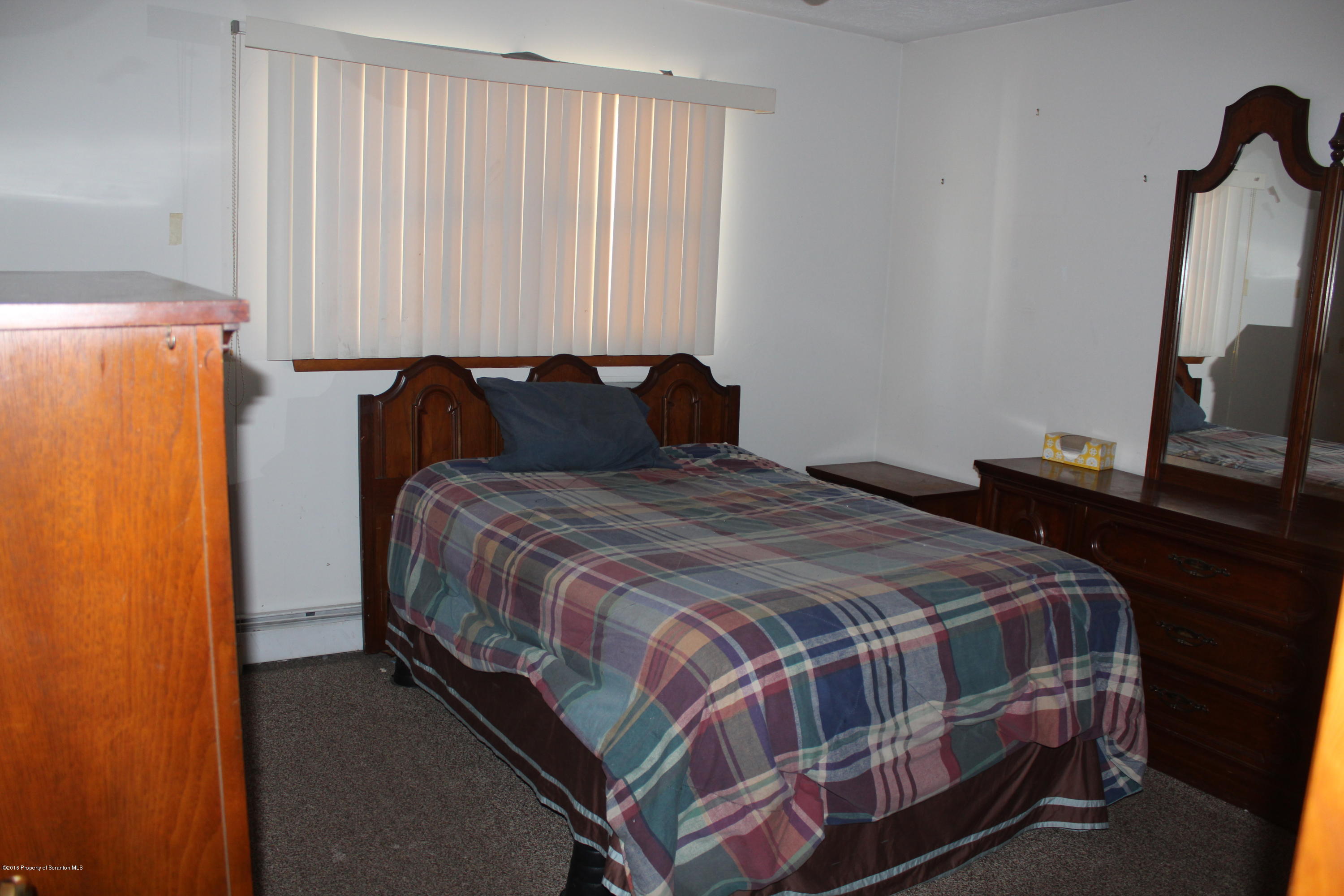 806 Scott Road Dickson City, PA 18519 - Photo 14 of 23 Gallery Image 14