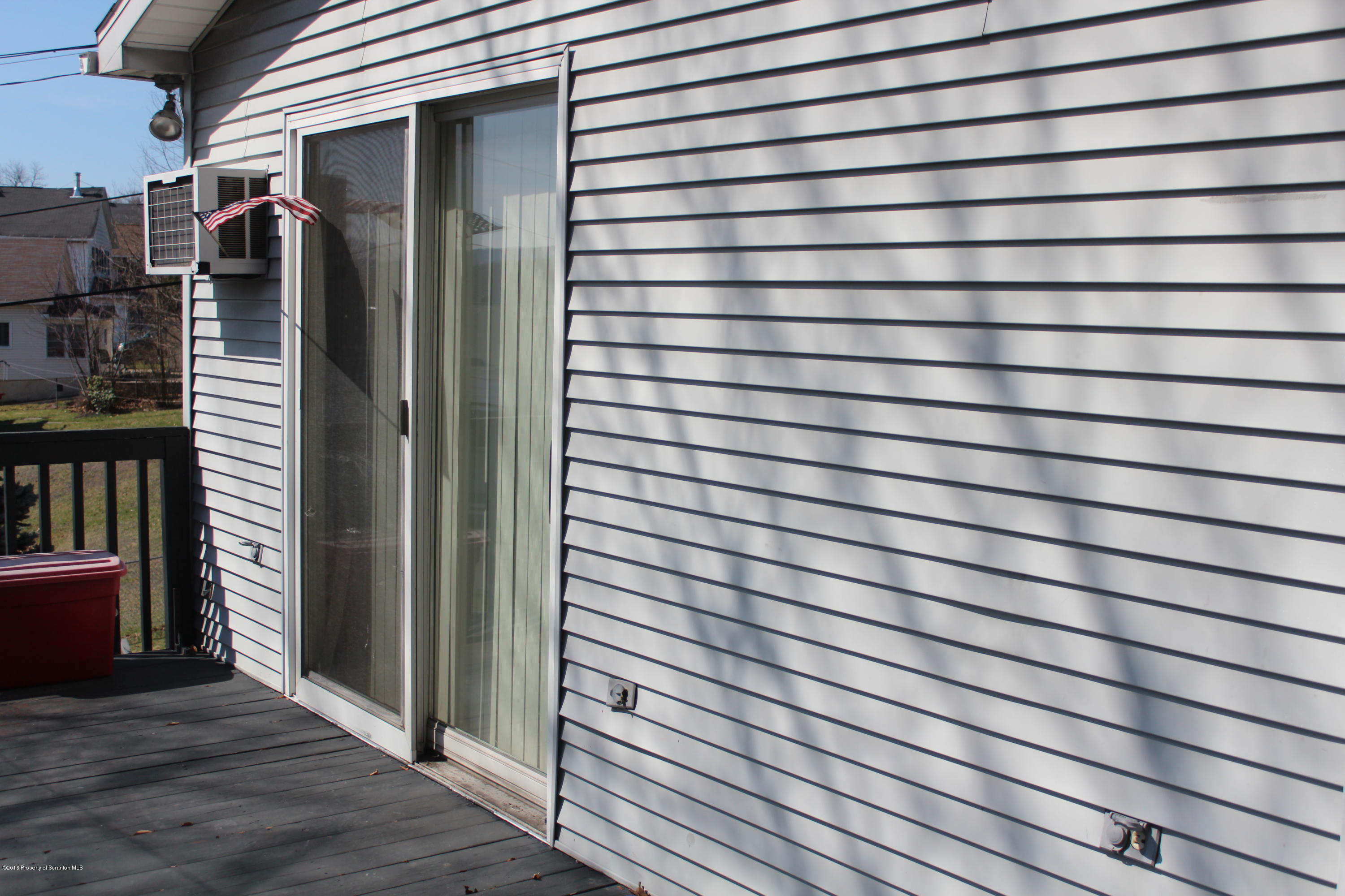 806 Scott Road Dickson City, PA 18519 - Photo 17 of 23 Gallery Image 17