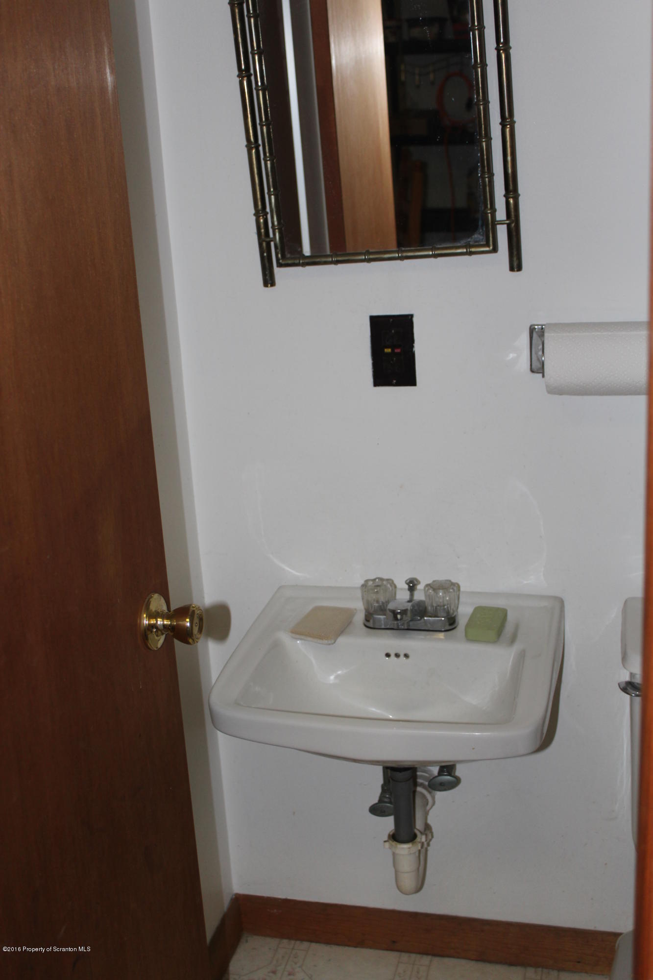 806 Scott Road Dickson City, PA 18519 - Photo 20 of 23 Gallery Image 20