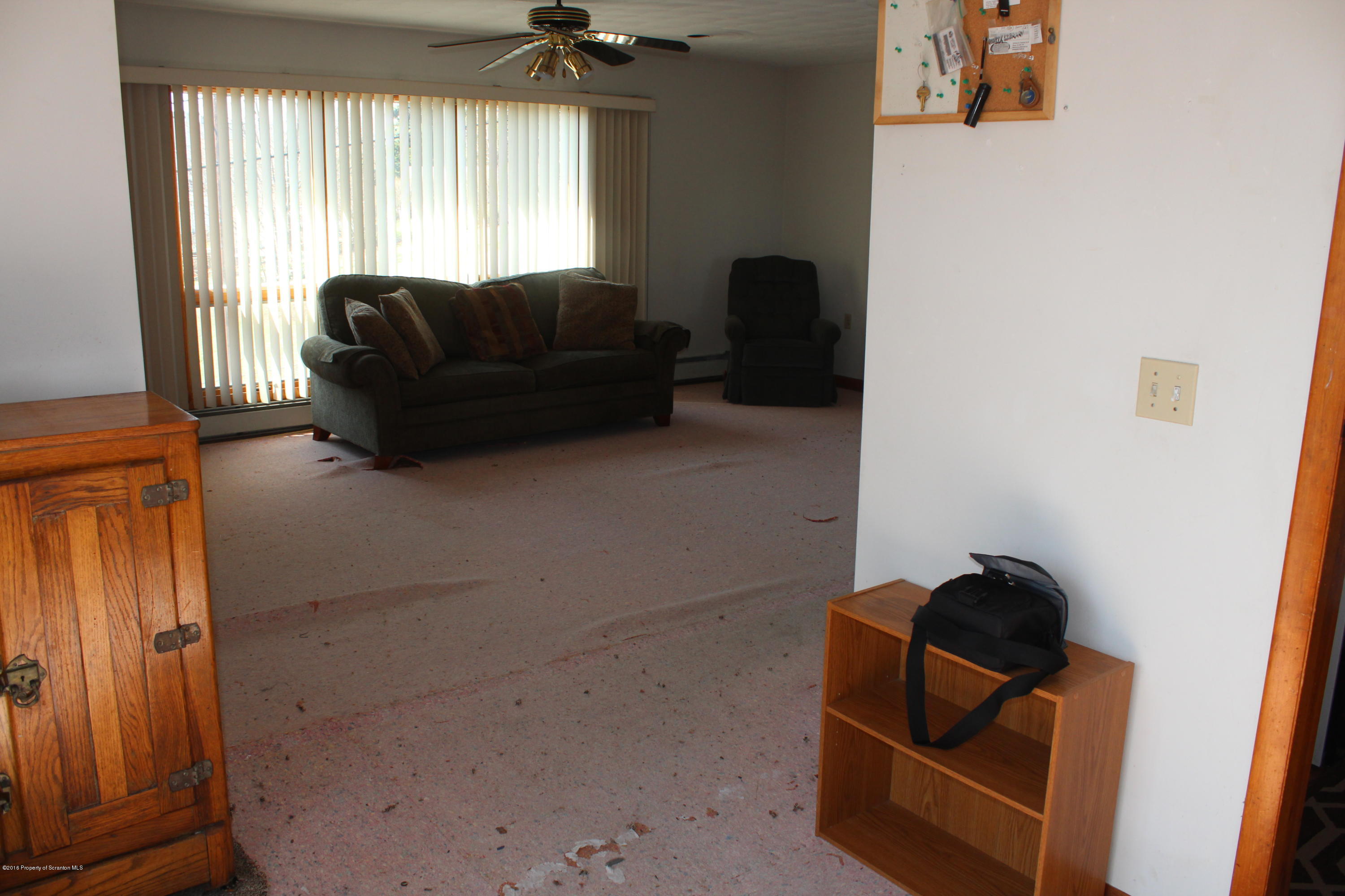 806 Scott Road Dickson City, PA 18519 - Photo 7 of 23 Gallery Image 7