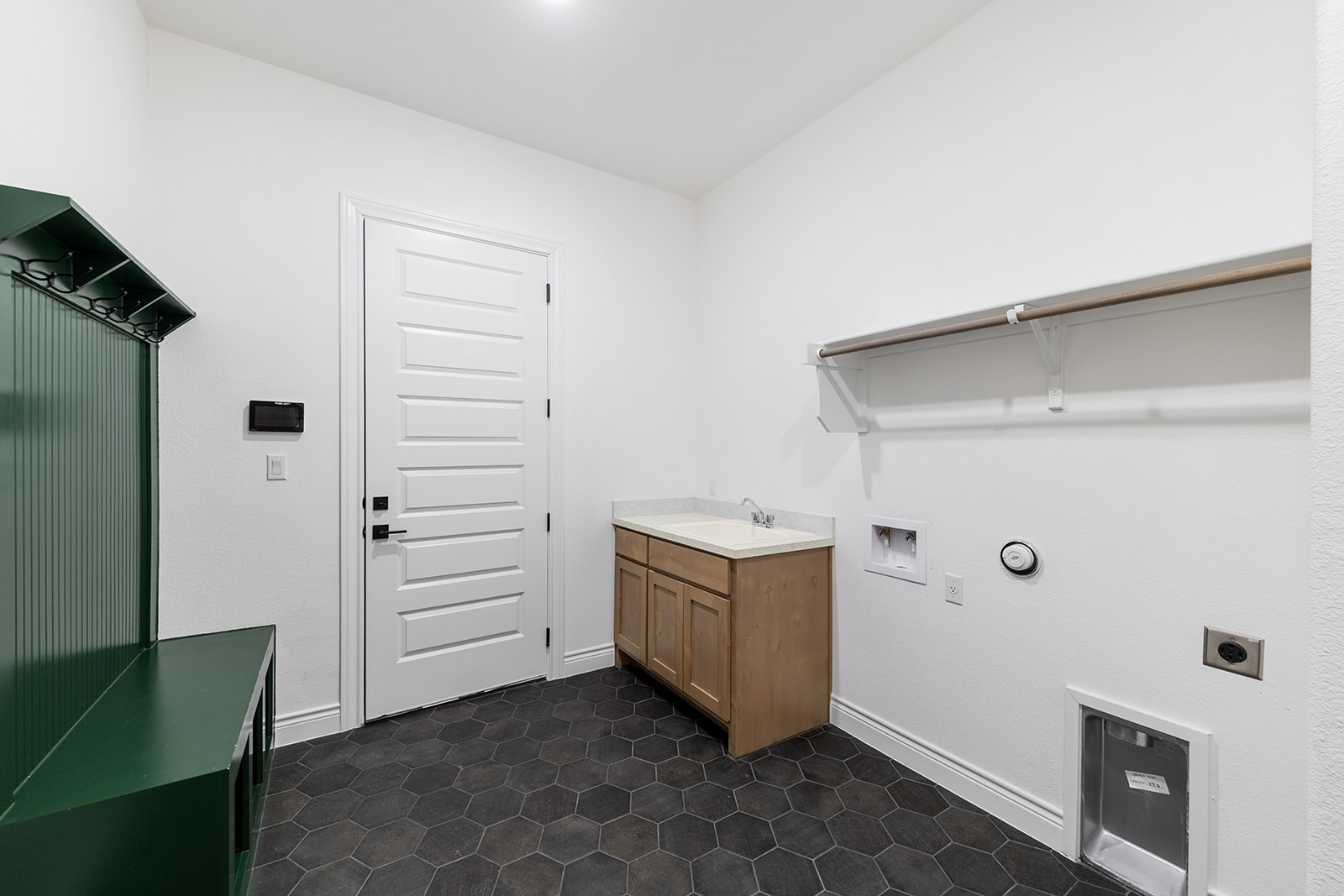 109 Strawberry Lane Georgetown, TX 78628 - Photo 27 of 40 a storage room with cabinets