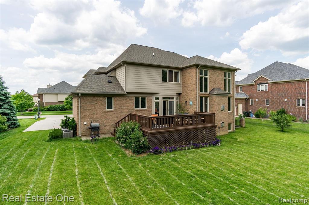 1485 Traceky Drive Rochester Hills, MI 48306 - Photo 41 of 45