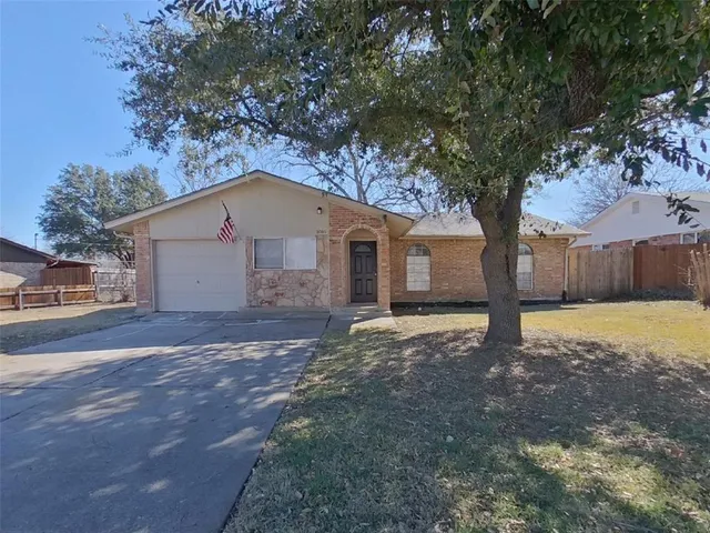 $2,039 | 1016 Kay Lynn Street, Mansfield, TX 76063