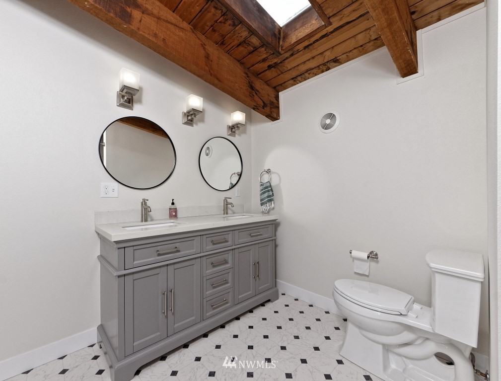 421 Orre Nobles Road Union, WA 98592 - Photo 17 of 25 Gallery Image 17