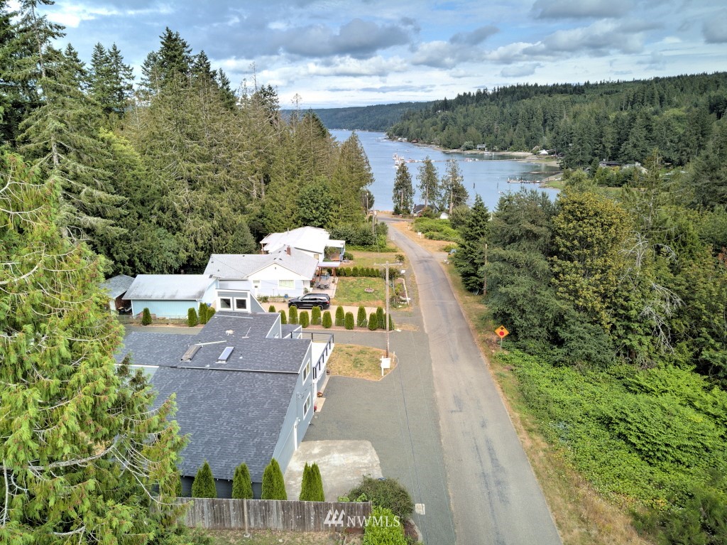 421 Orre Nobles Road Union, WA 98592 - Photo 4 of 25 Gallery Image 4