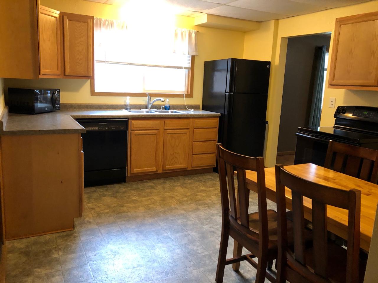 404 Highview Parkway Rhinelander, WI 54501 - Photo 8 of 21 Gallery Image 8