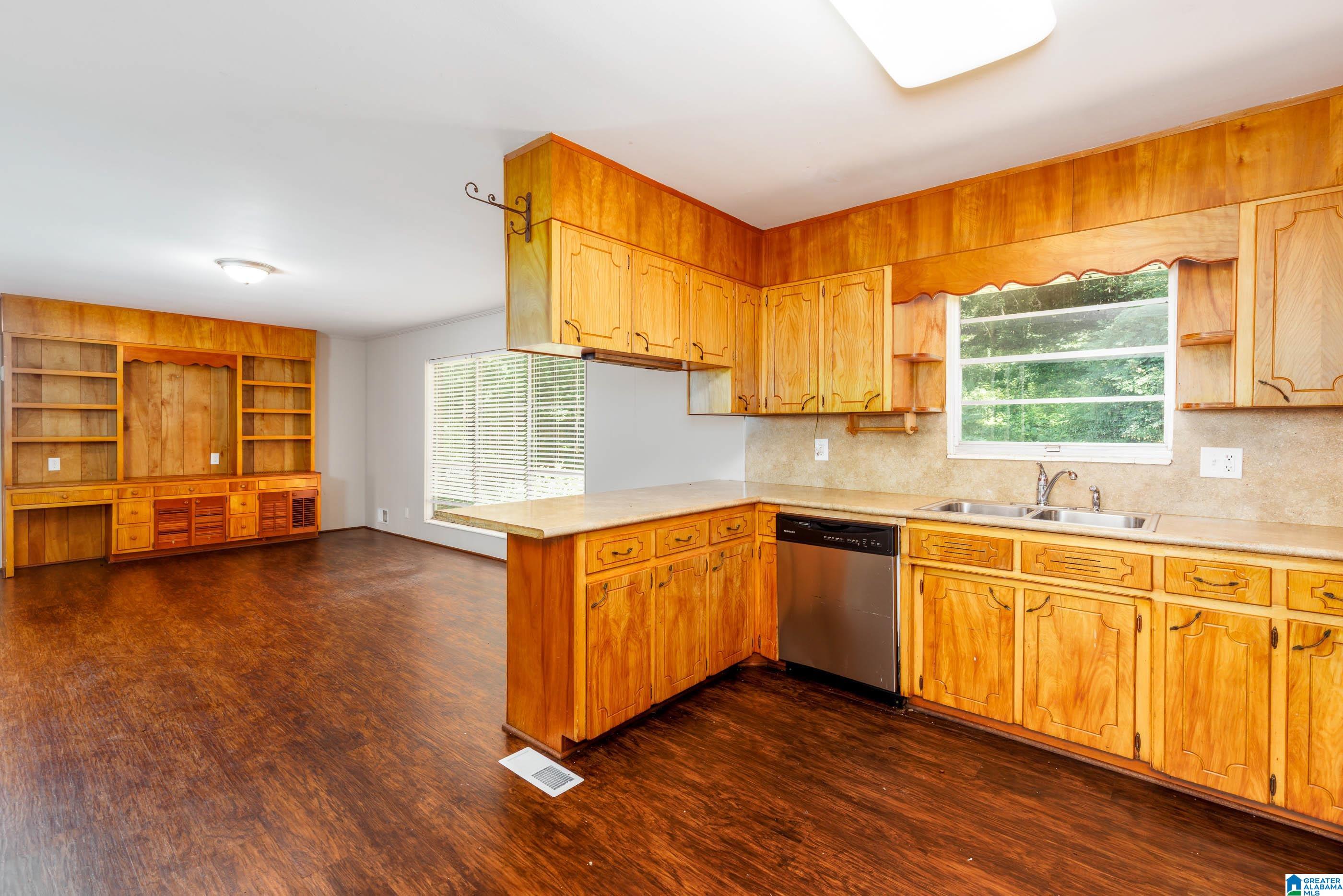 923 McDonald Chapel Road Birmingham, AL 35224 - Photo 6 of 35