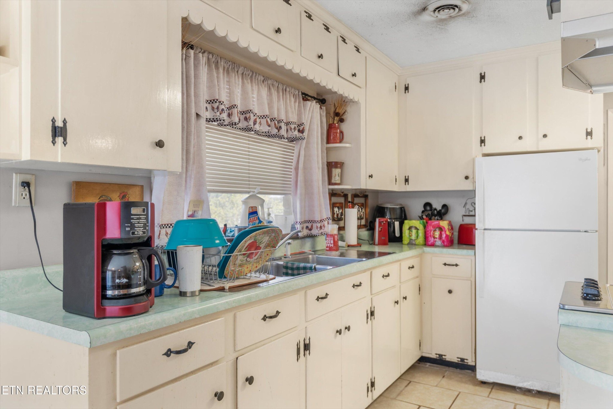 1175 Cardinal Cove Rutledge, TN 37861 - Photo 10 of 41