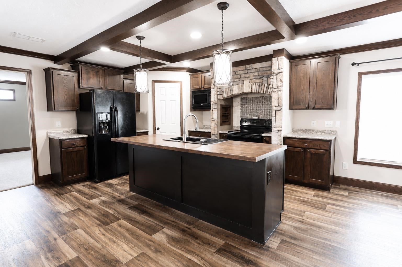 7150 Laird Road Kountze, TX 77625 - Photo 8 of 27 Gallery Image 8