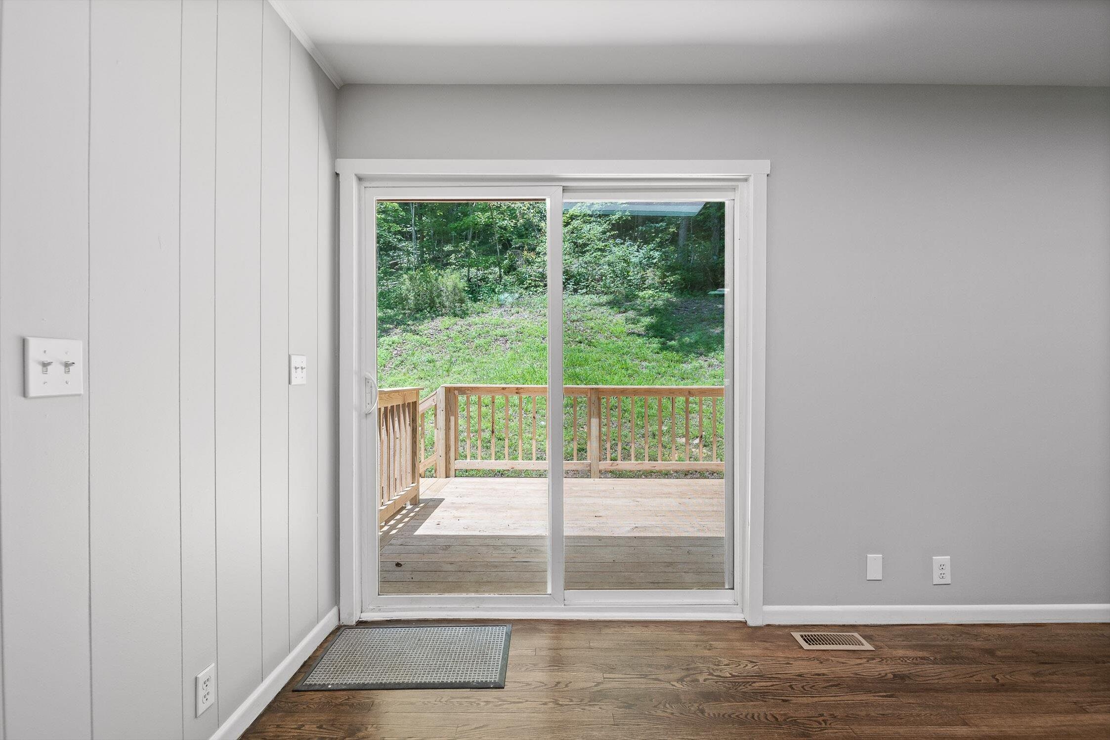 16209 Beck Road Sale Creek, TN 37373 - Photo 36 of 42 Living/Dining Room