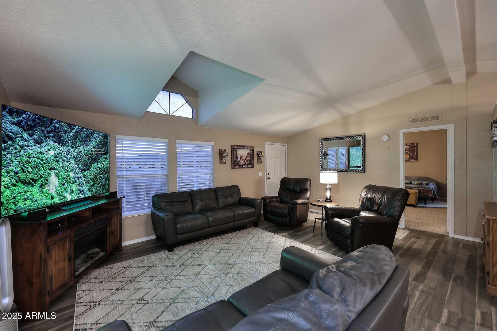 54160 West Barnes Road Maricopa, AZ 85139 - Photo 15 of 37 Great Room2